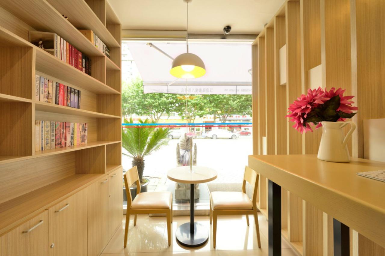 Hanting Express Xichang Qionghai Wetland Park Liangshan Yi Autonomous Prefecture Exterior photo